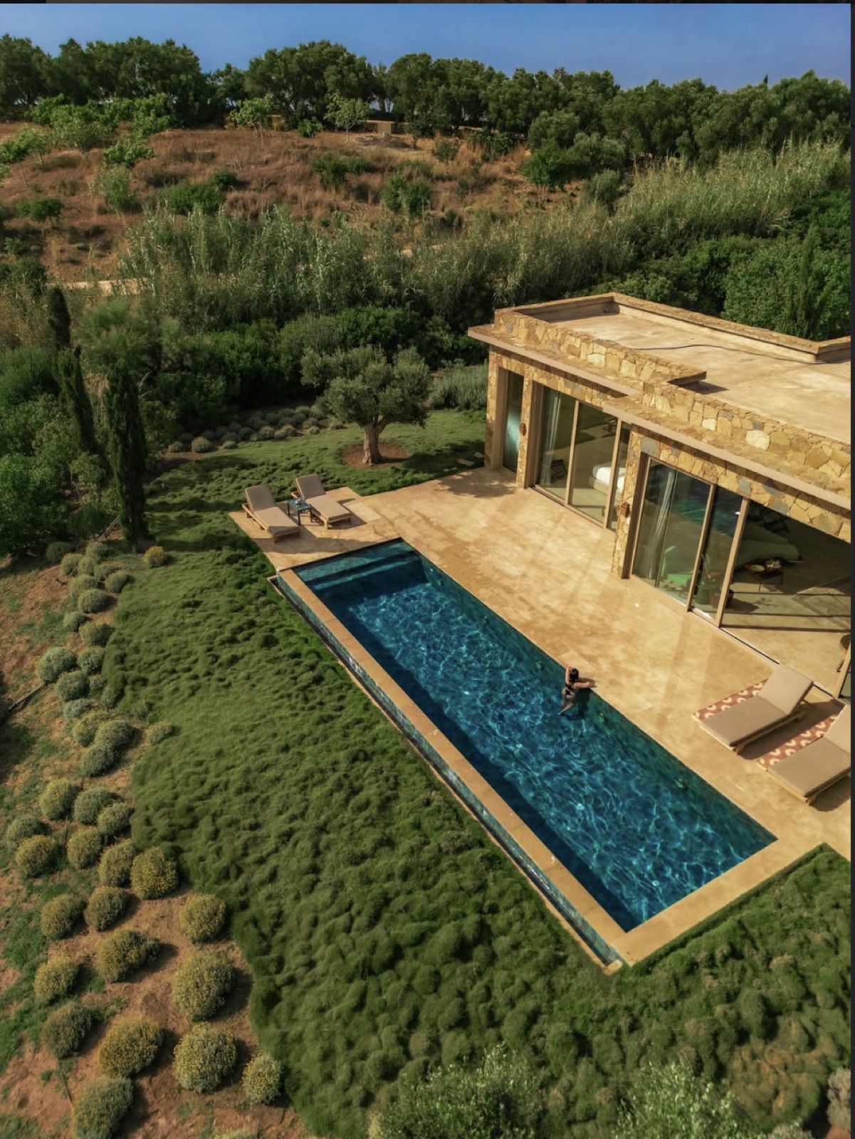 Hotel Fiermontina Ocean — pelouse Zoysia tenuifolia fournie par Pepiniere Belkora